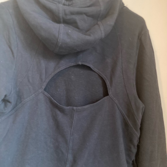 Under Armor Women’s Sweatshirt Black Medium - Picture 6 of 8